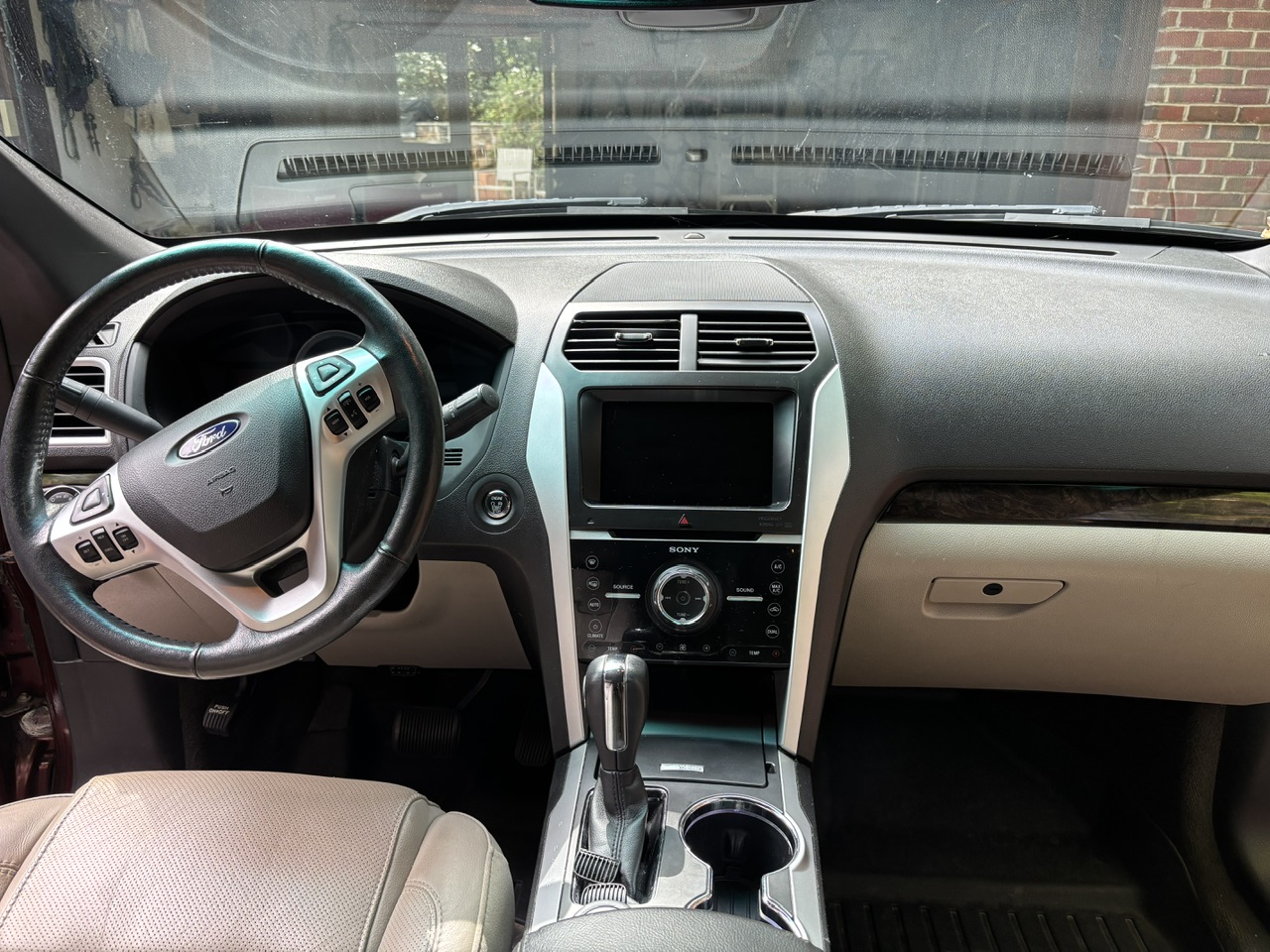 Used 2015 Ford Explorer Limited w/ Equipment Group 302A AWD/4WD image 11