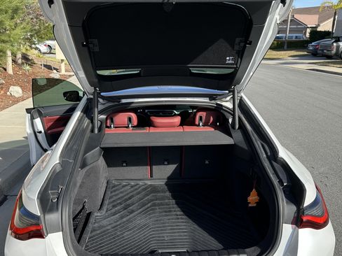 Used 2022 BMW i4 eDrive40 image 14