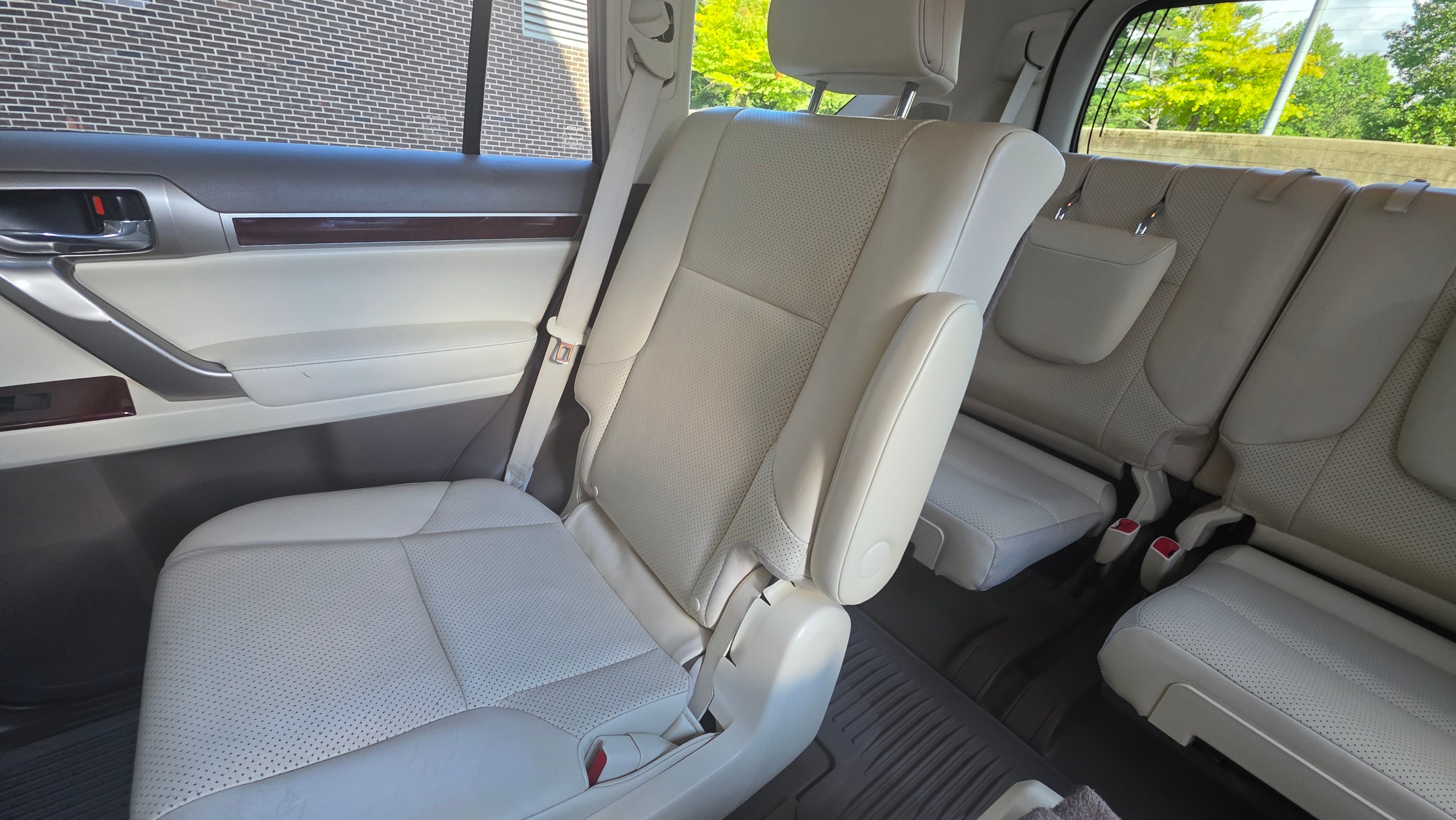 Used 2017 Lexus GX 460 Luxury AWD/4WD image 17