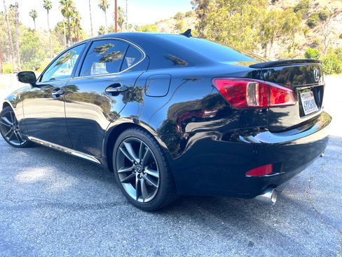 Used 2012 Lexus IS 350 w/ F-Sport Pkg RWD image 4