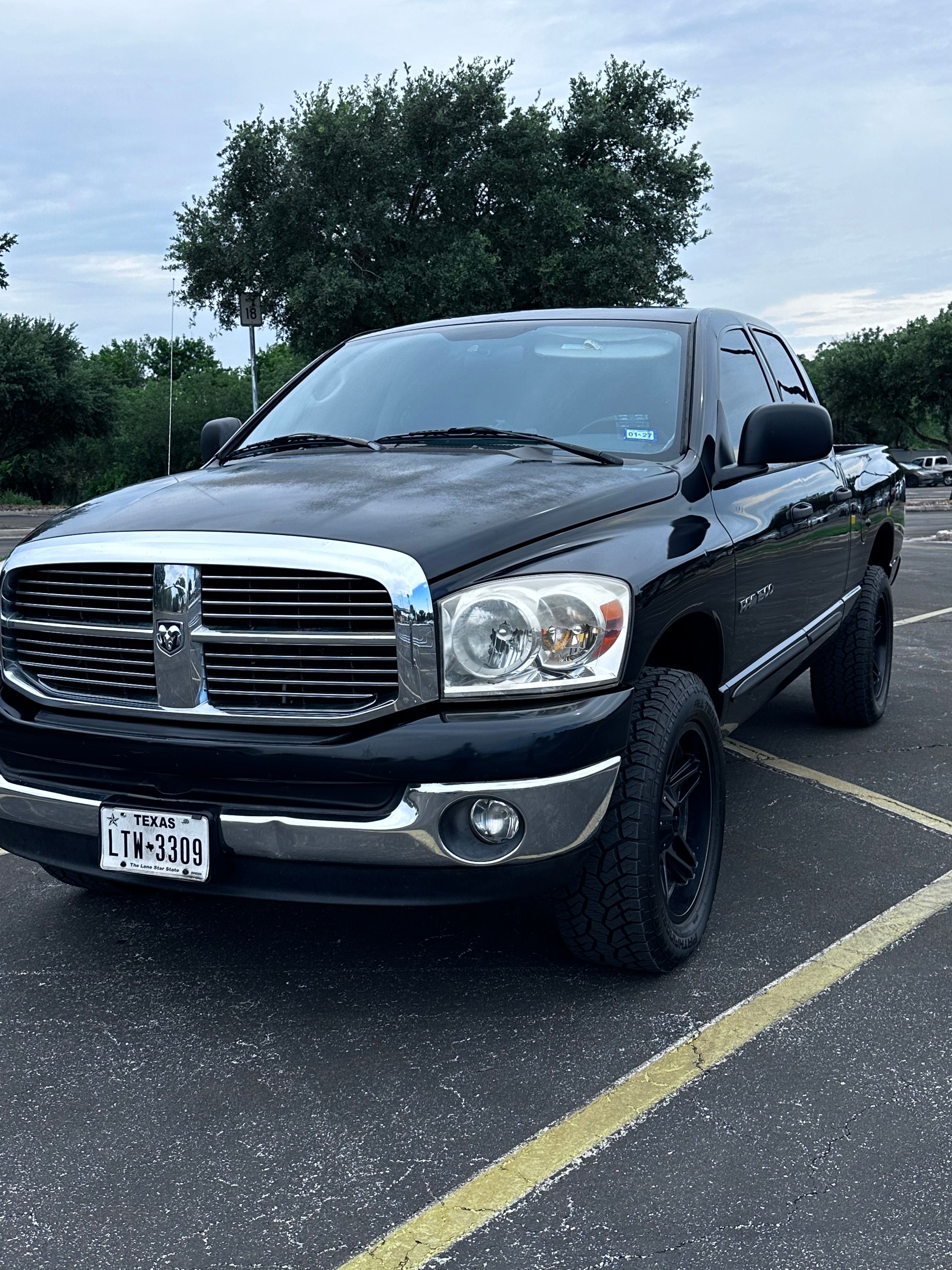 Used 2007 Dodge Ram 1500 Truck SLT w/ Sound & Secure Value Group AWD/4WD image 4