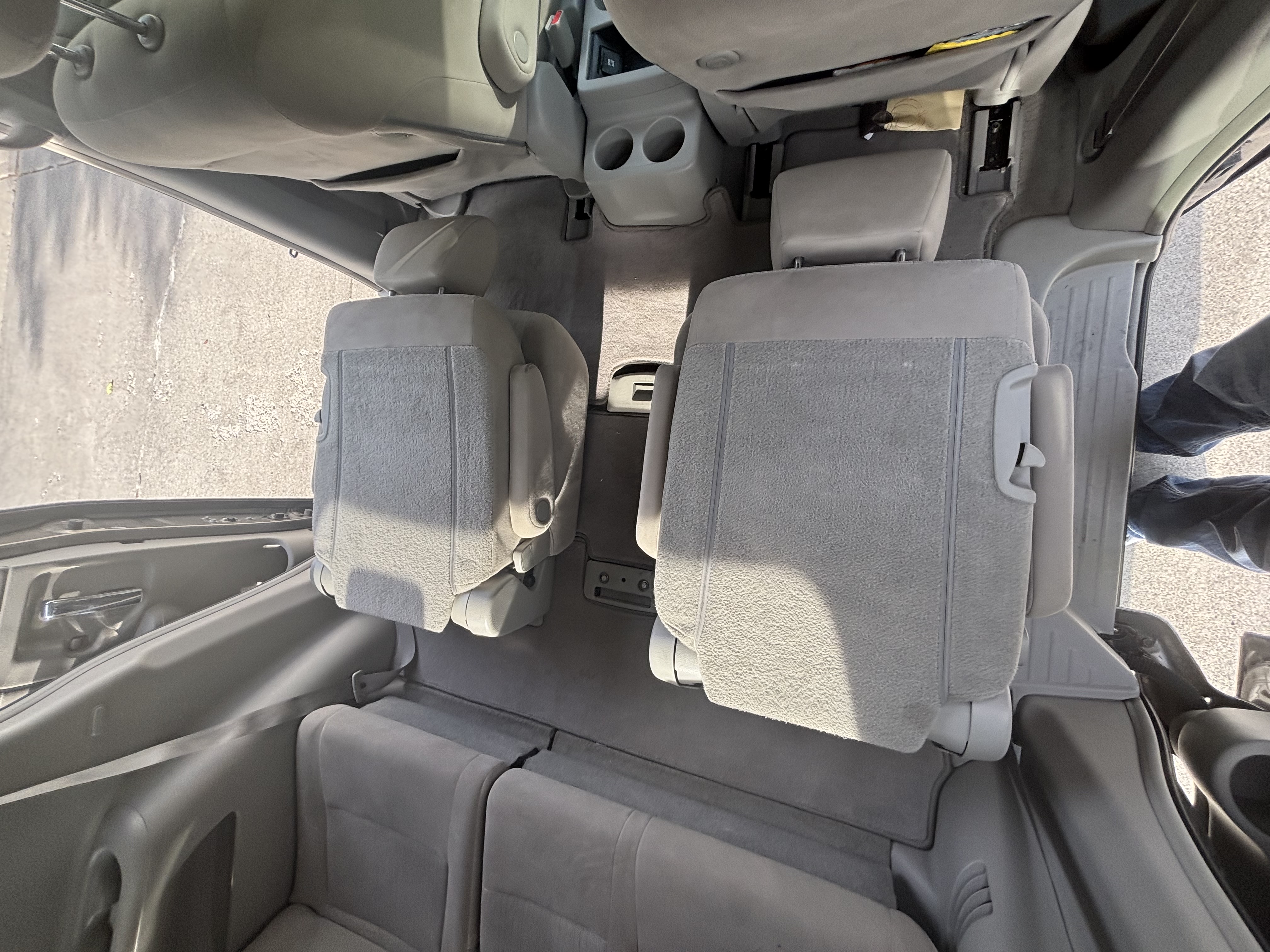 Used 2017 Nissan Quest SV FWD image 6