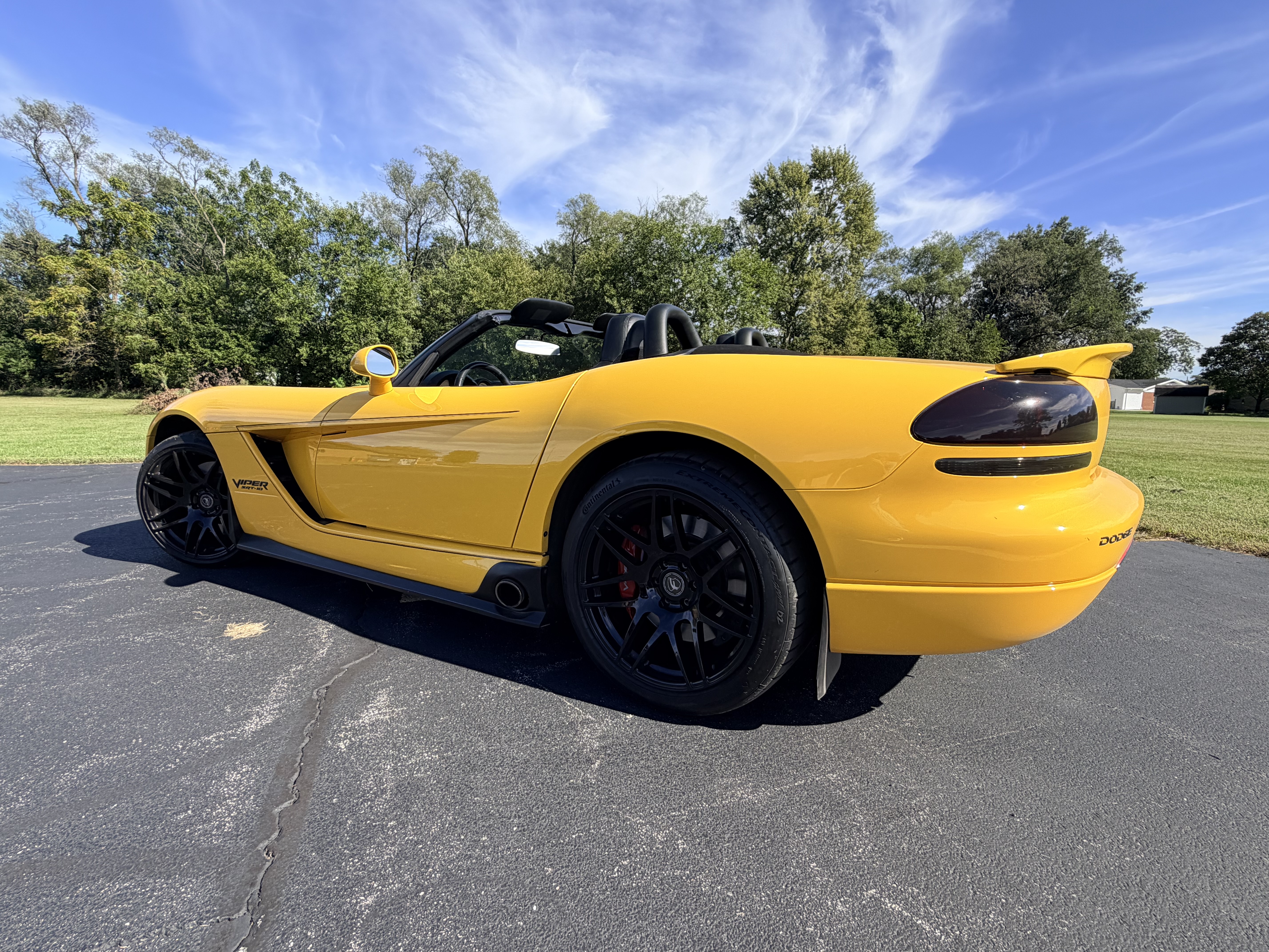 Used 2005 Dodge Viper SRT-10 RWD image 11