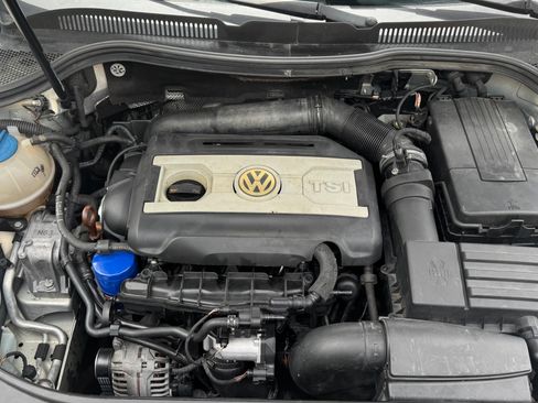 Used 2010 Volkswagen CC Sport FWD image 15