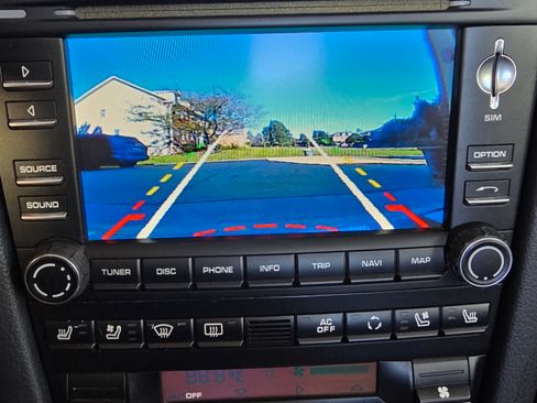 Used 2011 Porsche 911 Carrera 4S image 2