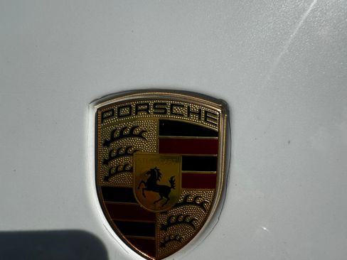 Used 2020 Porsche Taycan Turbo S AWD/4WD image 18
