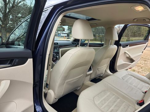 Used 2013 Volkswagen Passat TDI SEL Premium image 13