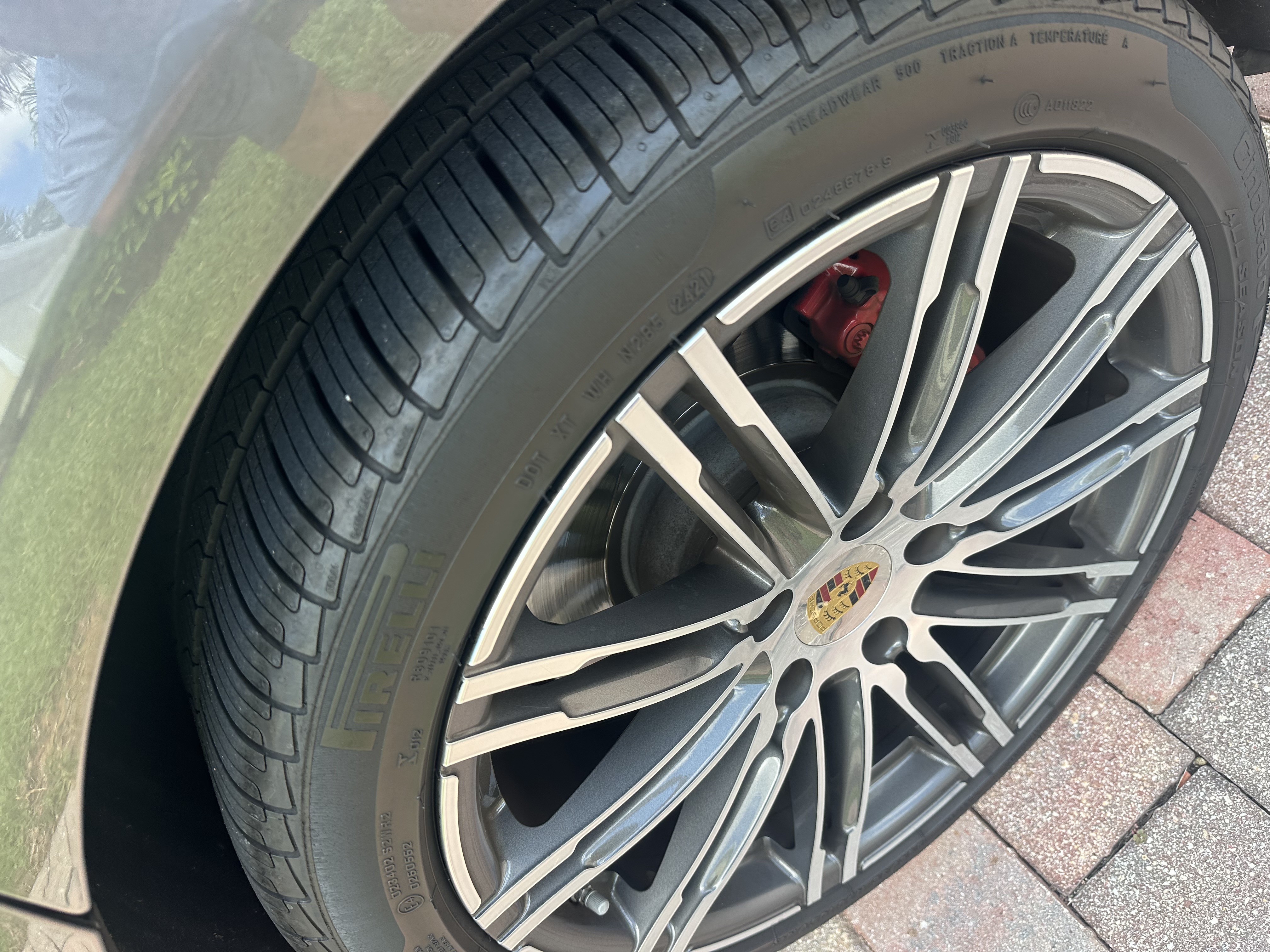 Used 2015 Porsche Panamera GTS AWD/4WD image 10