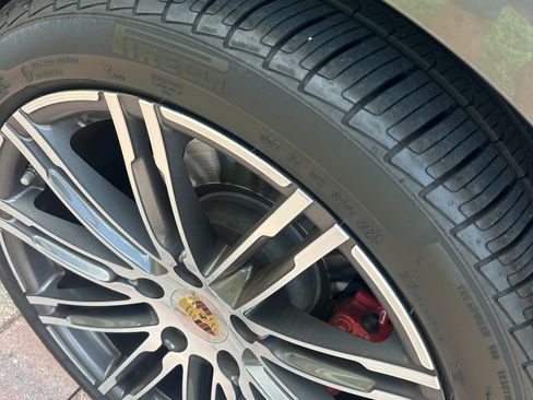 Used 2015 Porsche Panamera GTS AWD/4WD image 10