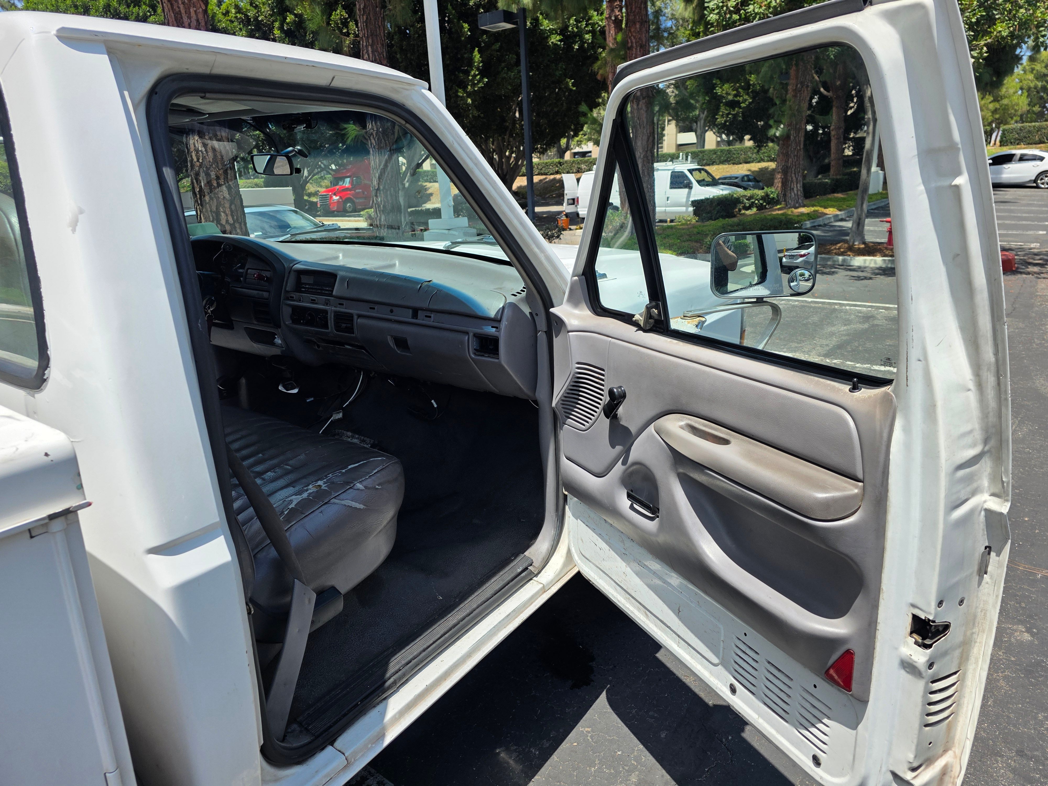 Used 1997 Ford F250 2WD Regular Cab Heavy Duty image 14
