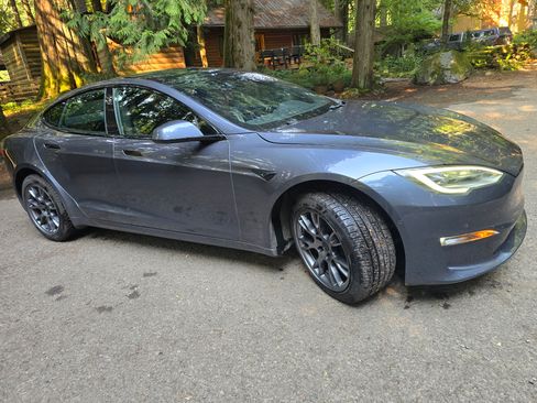Used 2021 Tesla Model S Long Range AWD/4WD image 1