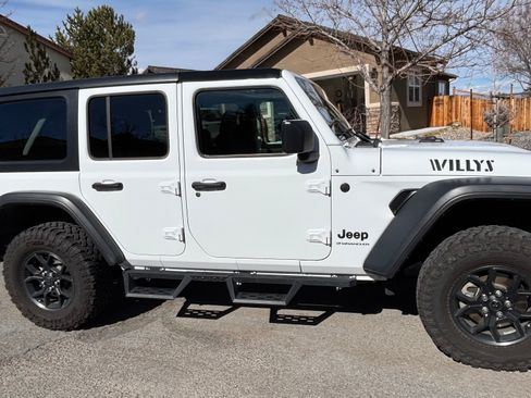 Used 2024 Jeep Wrangler Unlimited Sport image 5