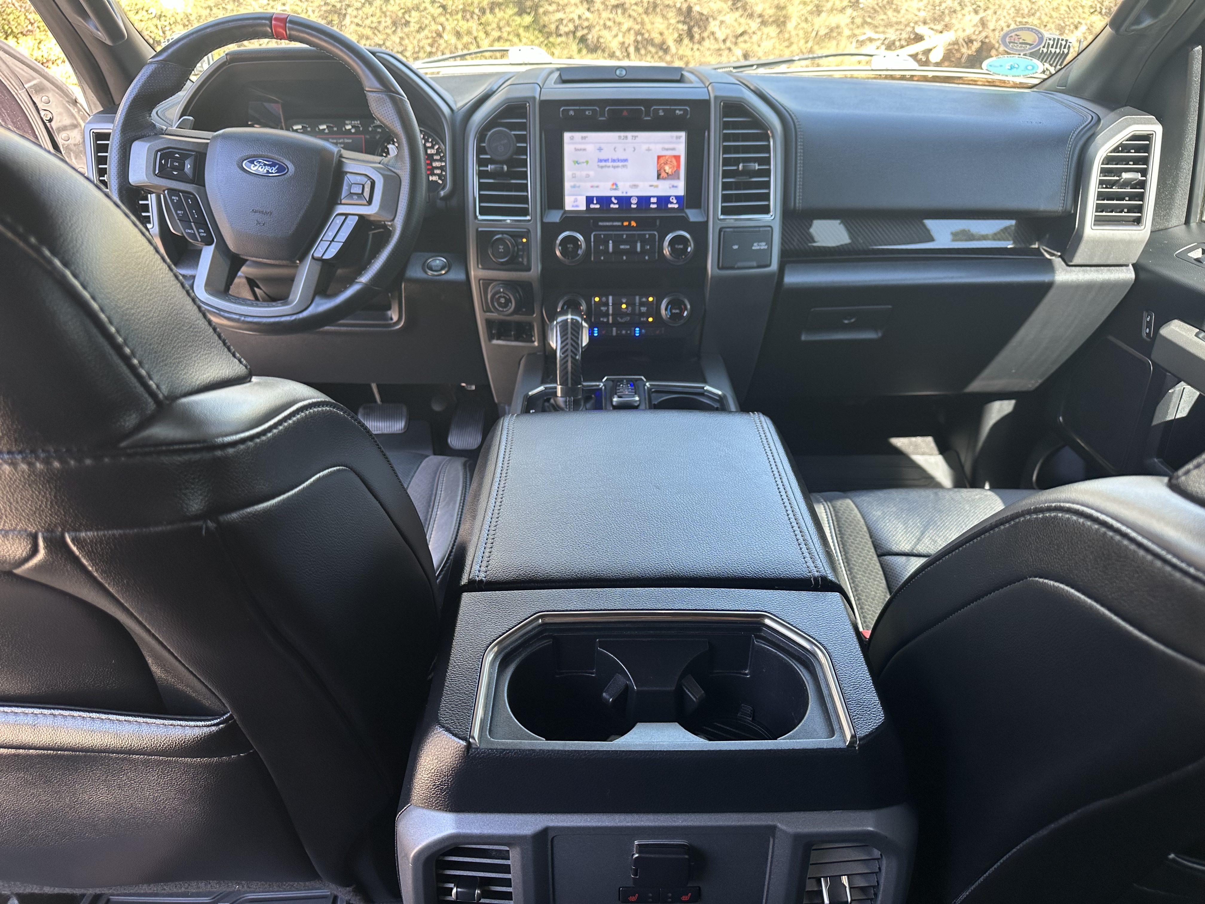 Used 2019 Ford F150 Raptor w/ Equipment Group 802A Luxury AWD/4WD image 2