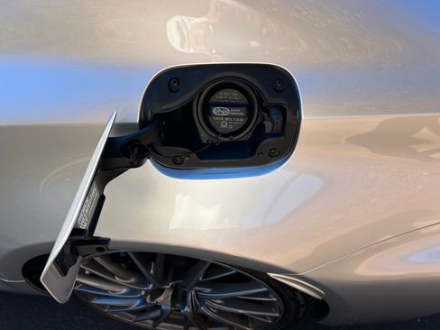 Used 2015 Lexus RC F w/ Premium Package image 27