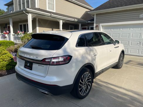 Used 2019 Lincoln Nautilus Reserve w/ Cargo Utility Package AWD/4WD image 6