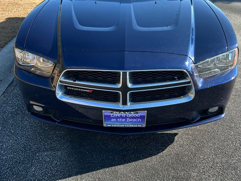 Used 2014 Dodge Charger SXT Plus image 1