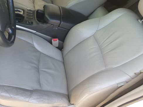 Used 2004 Toyota 4Runner Limited image 11