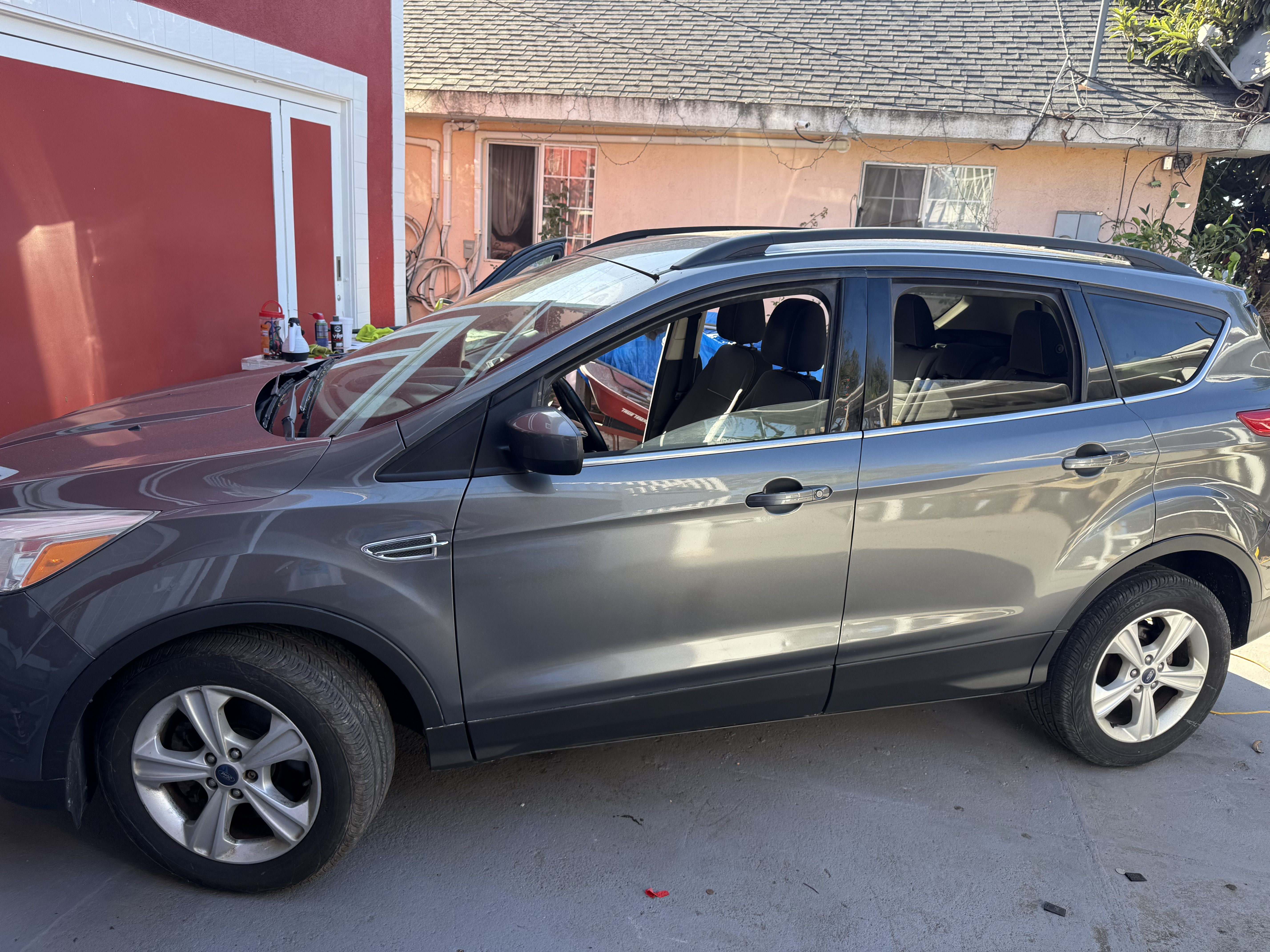 Used 2014 Ford Escape SE w/ Equipment Group 201A AWD/4WD image 2