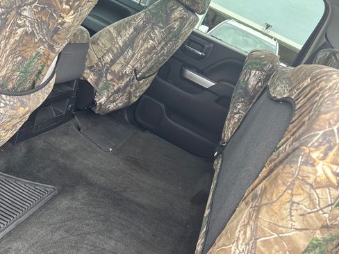 Used 2016 Chevrolet Silverado 2500 LT w/ LT Convenience Package image 11