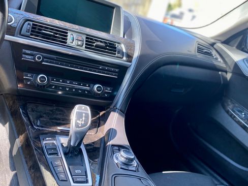 Used 2012 BMW 650i xDrive Coupe AWD/4WD image 18