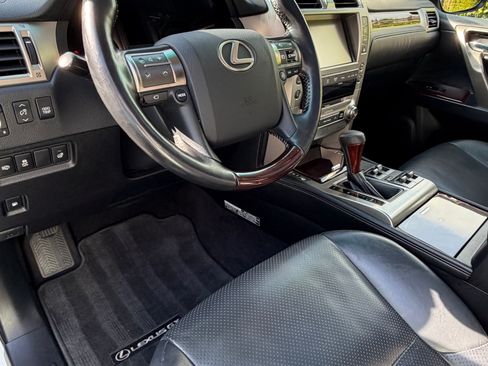 Used 2017 Lexus GX 460 Luxury image 8