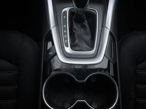 Used 2015 Ford Fusion SE image 19