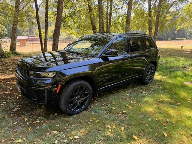Used 2026 Jeep Grand Cherokee Summit w/ Obsidian Package AWD/4WD image 1