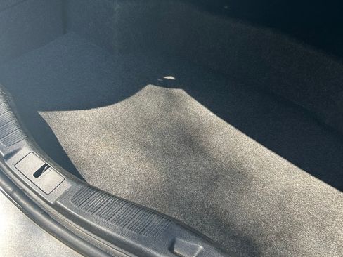 Used 2017 Ford Fusion SE image 6