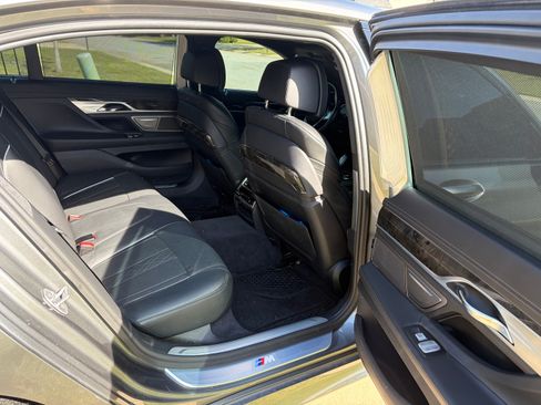 Used 2017 BMW 750i xDrive AWD/4WD image 16