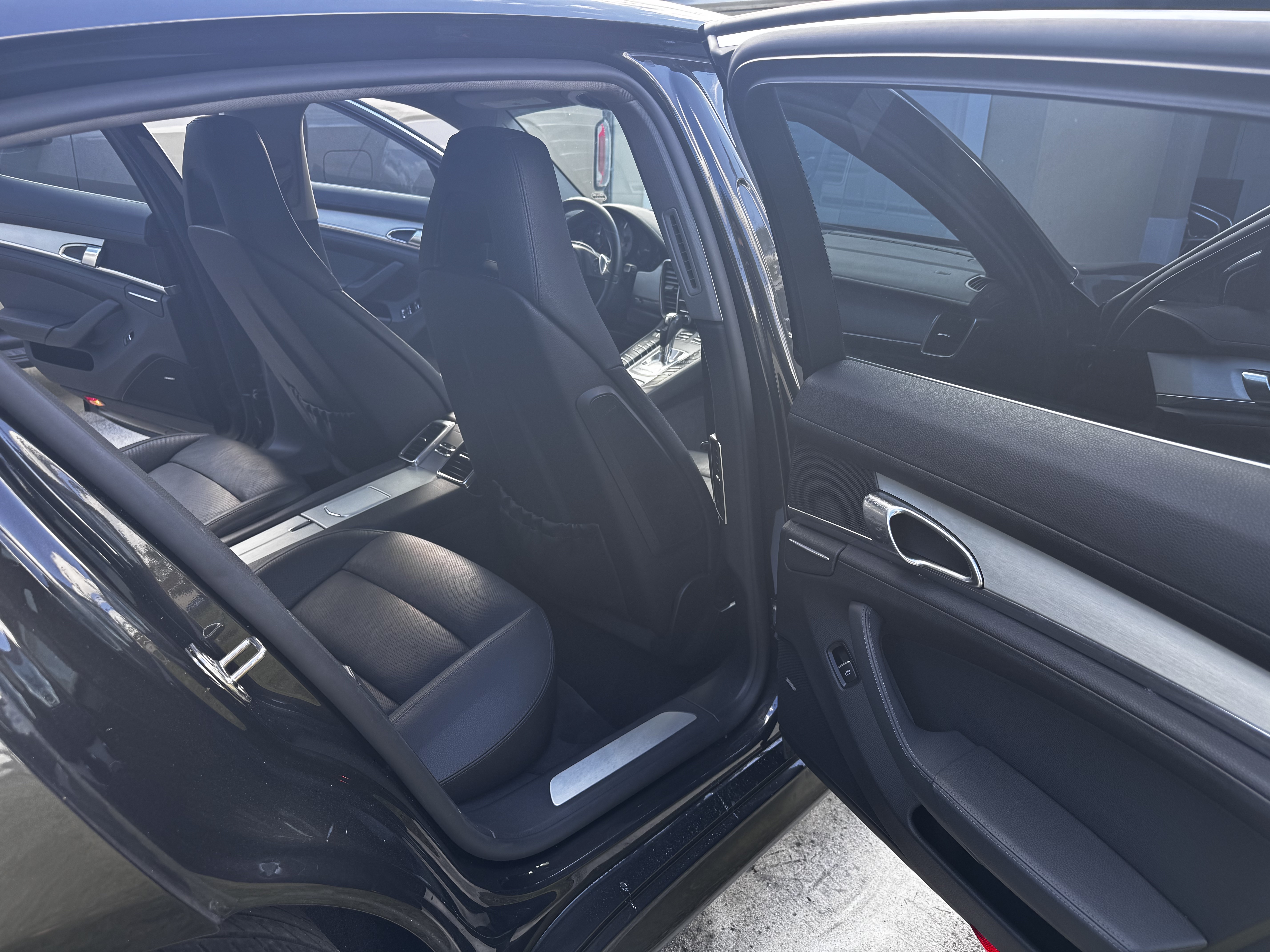 Used 2011 Porsche Panamera S RWD image 5