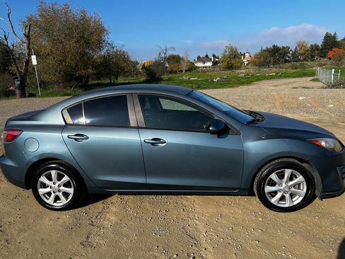 Used 2010 MAZDA MAZDA3 i Touring image 4