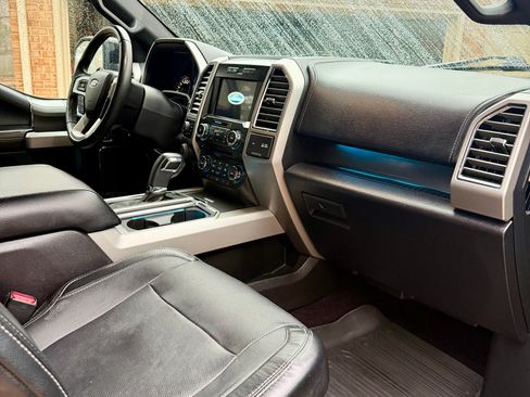 Used 2016 Ford F150 Lariat image 12