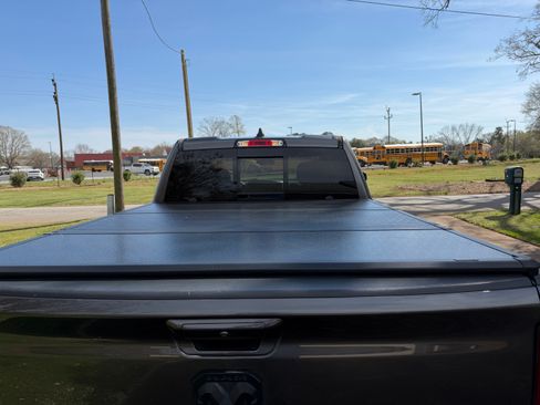 Used 2021 RAM 1500 Big Horn image 5