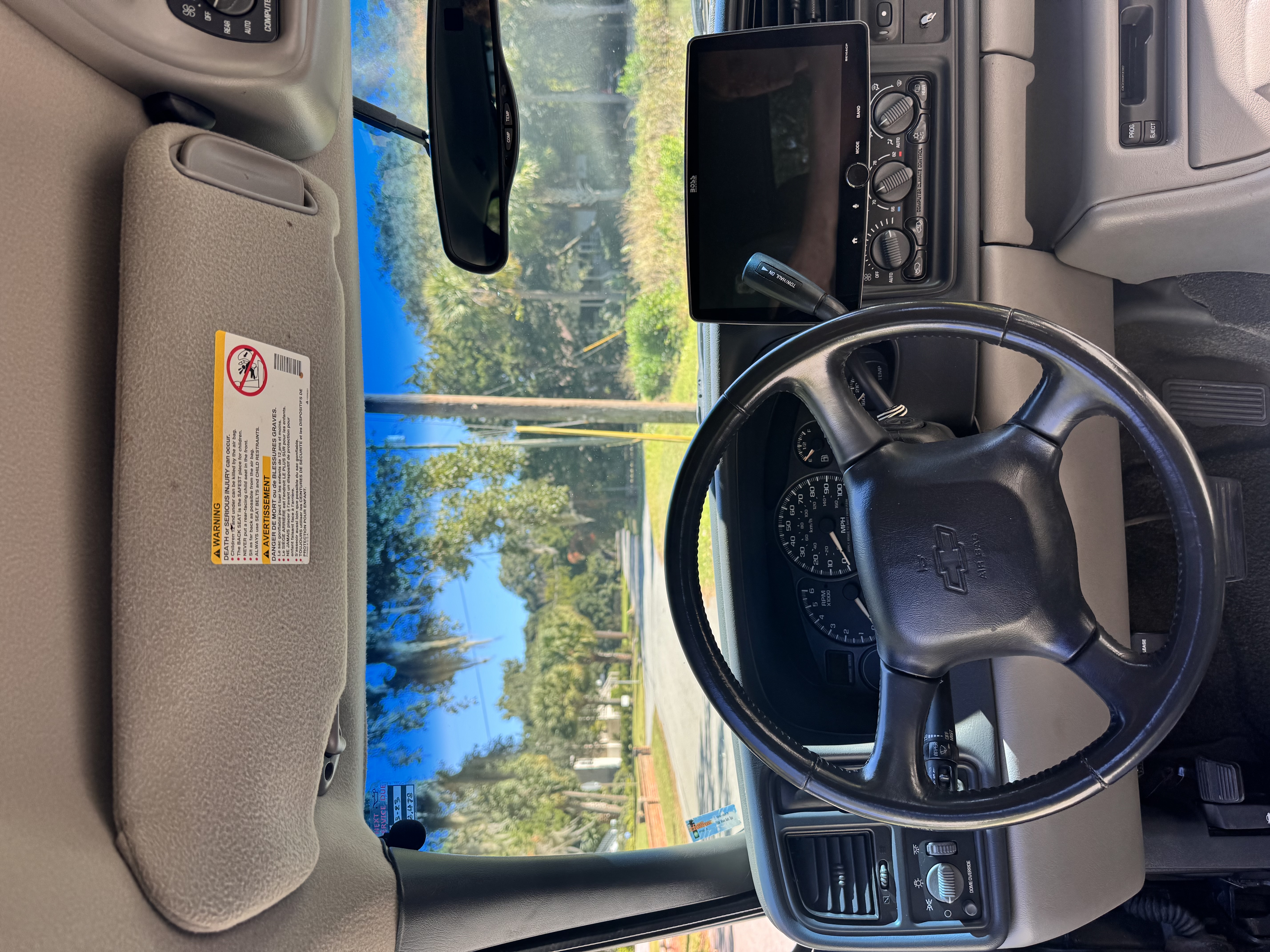 Used 2002 Chevrolet Tahoe LT RWD image 15