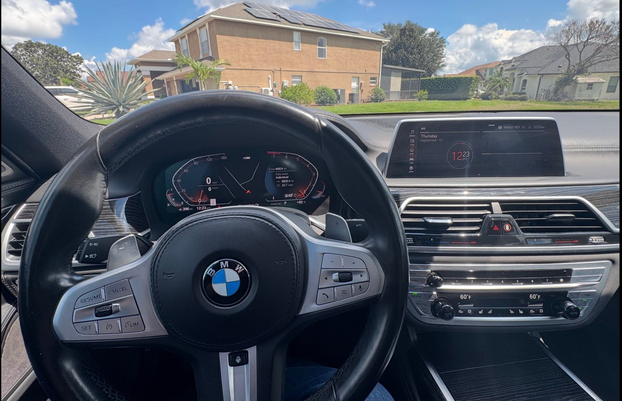 Used 2022 BMW 740i w/ M Sport Package RWD image 12