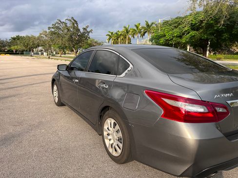 Used 2018 Nissan Altima 2.5 S w/ S Convenience Package image 8