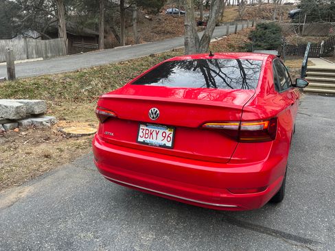 Used 2019 Volkswagen Jetta SE image 8