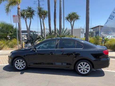 Used 2014 Volkswagen Jetta SE FWD image 1