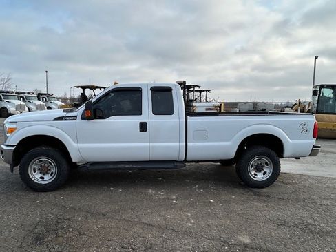 Used 2016 Ford F350 XL image 6