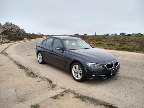 Used 2016 BMW 328i 328i Sedan 4D image 2