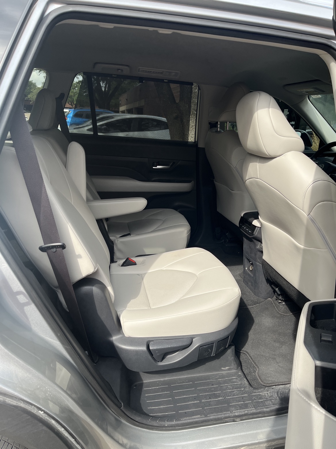 Used 2024 Toyota Grand Highlander FWD image 9