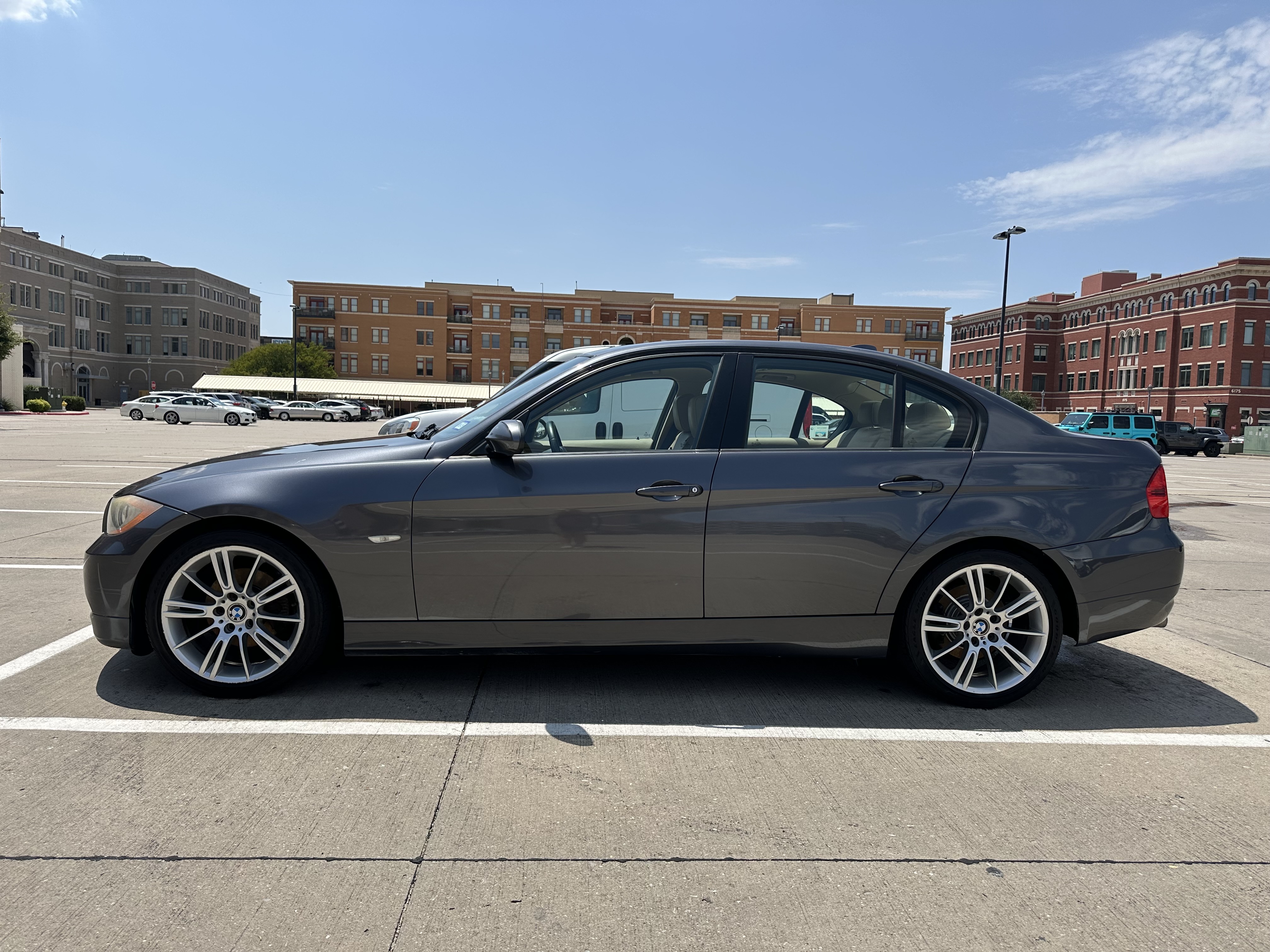 Used 2007 BMW 328i Sedan RWD image 2
