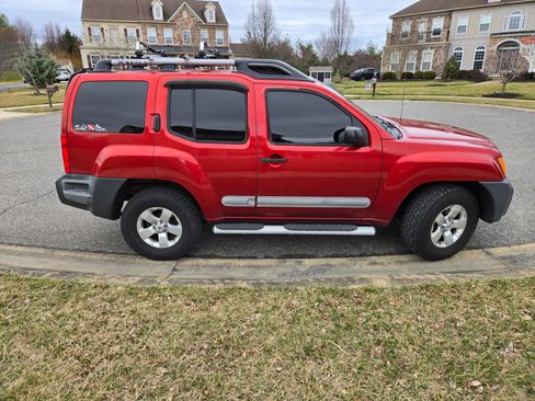 Used 2011 Nissan Xterra S w/ 4X4 Value Package image 2