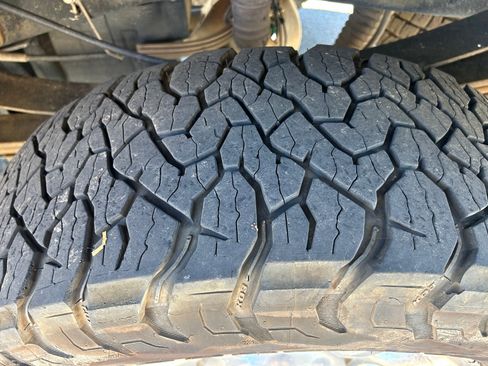 Used 2011 Ford F350 XLT w/ XLT Premium Pkg AWD/4WD image 5