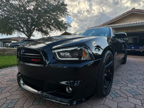 Used 2012 Dodge Charger SRT8 w/ Adaptive Cruise Control Group image 4