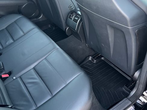 Used 2009 Mercedes-Benz C 63 AMG Sedan image 20