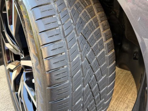 Used 2022 BMW X7 xDrive40i w/ M Sport Package image 14