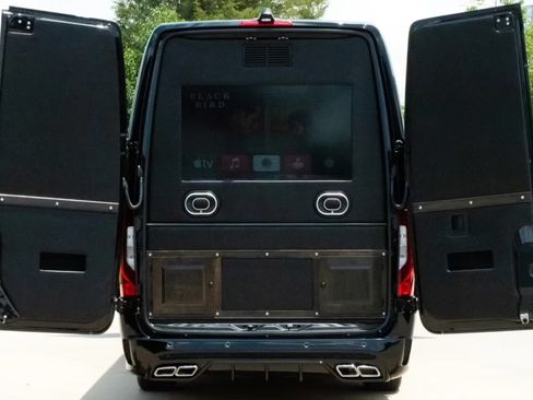 Used 2020 Mercedes-Benz Sprinter 3500 image 2