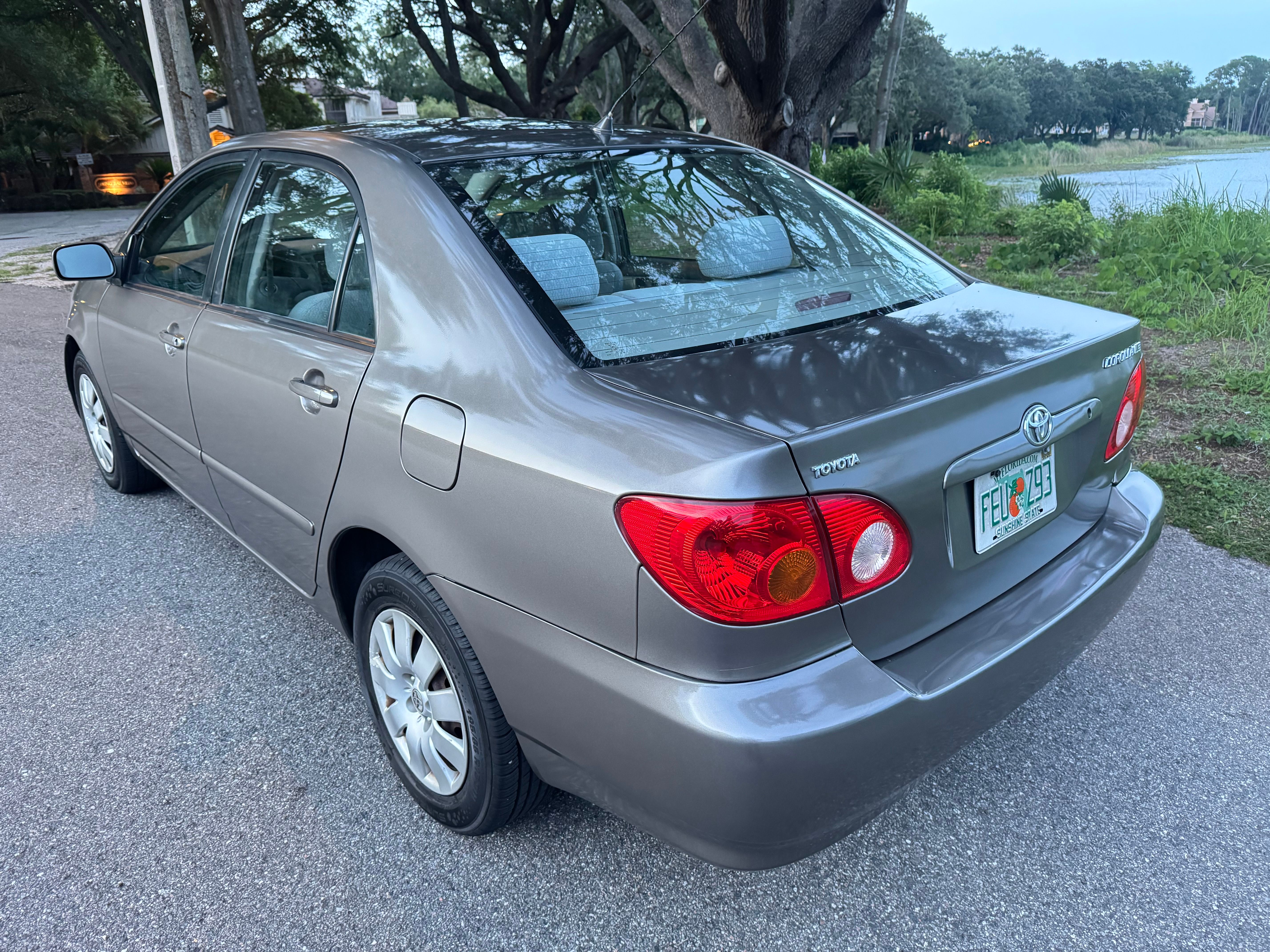 Used 2004 Toyota Corolla LE FWD image 8