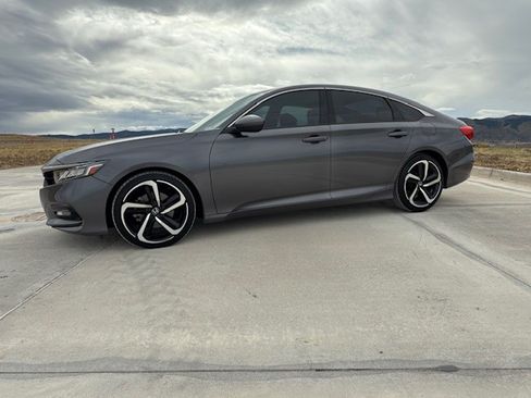 Used 2018 Honda Accord Sport image 25